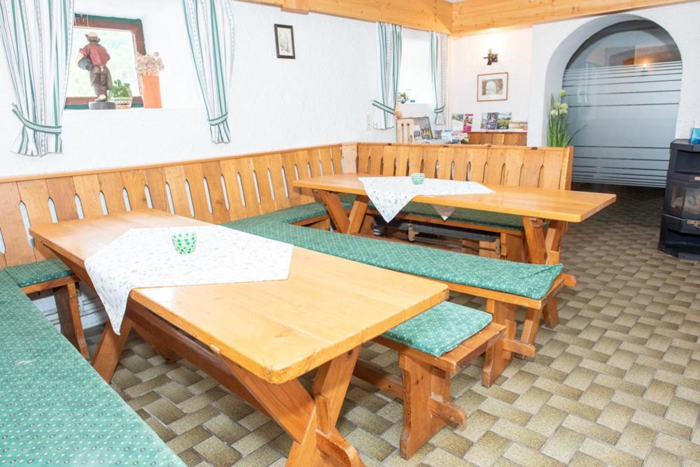Gaestehaus Schuetz 斯皮茨 外观 照片